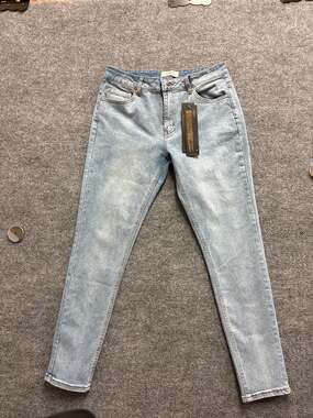 Legend London Slim Fit Jeans 2.0 Bleach Blue Size 32/30